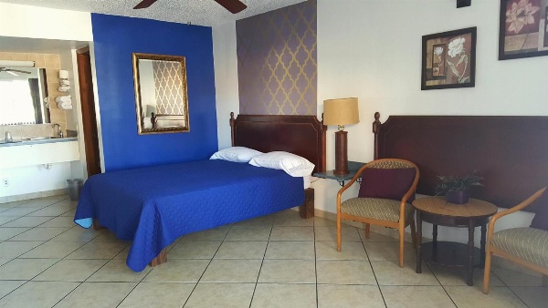 Lago Motor Inn Main image